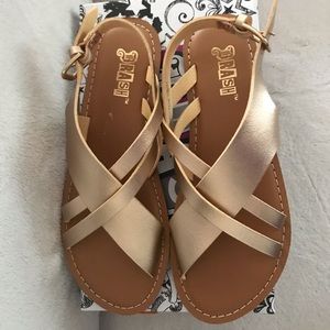 sandals (rose gold)